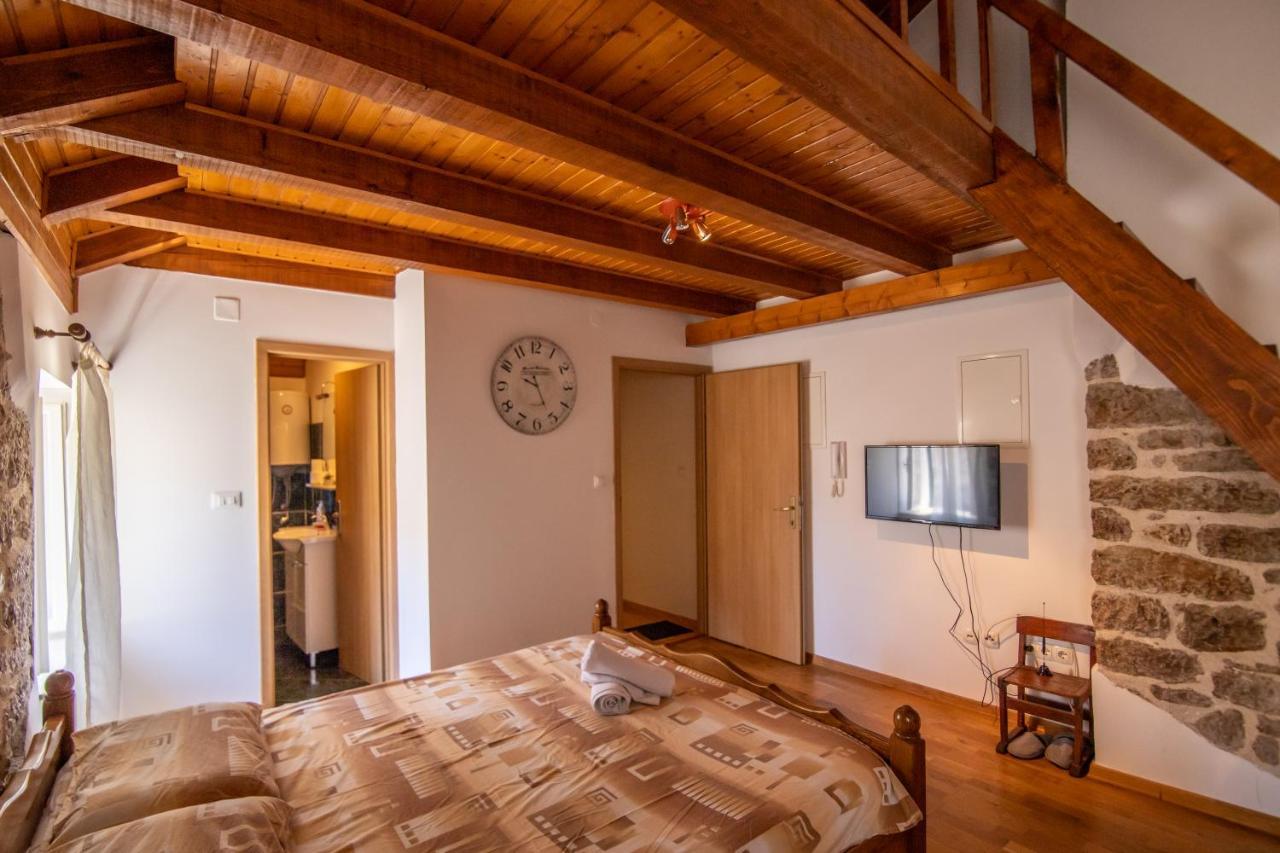 Apartments Loriana Szybenik Zewnętrze zdjęcie