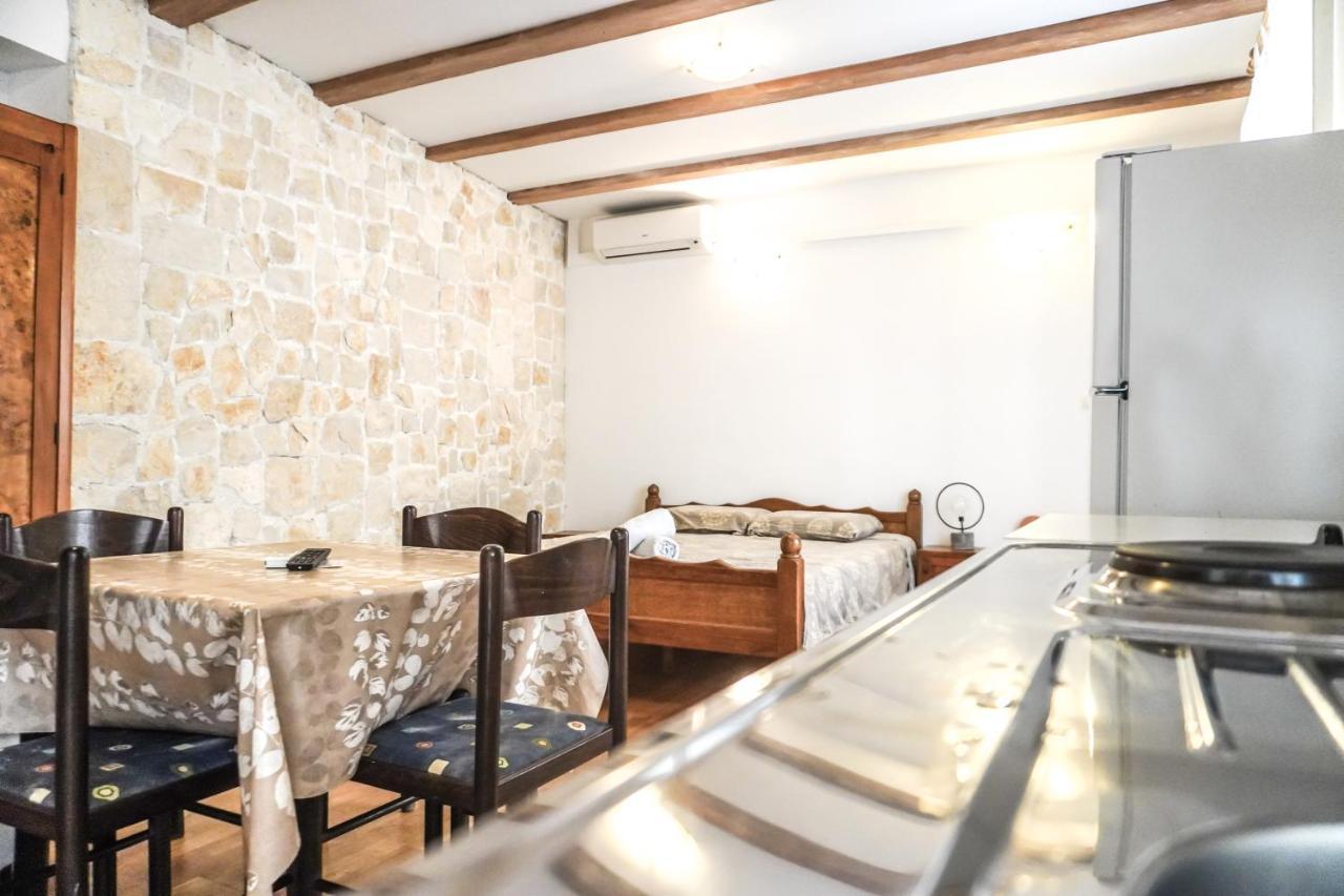 Apartments Loriana Szybenik Zewnętrze zdjęcie