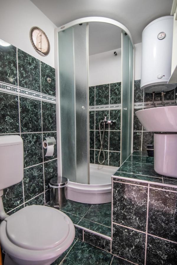 Apartments Loriana Szybenik Zewnętrze zdjęcie