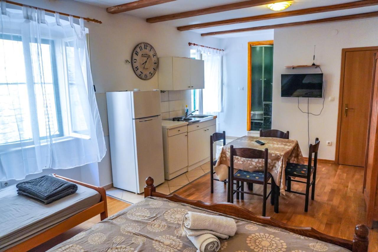 Apartments Loriana Szybenik Zewnętrze zdjęcie