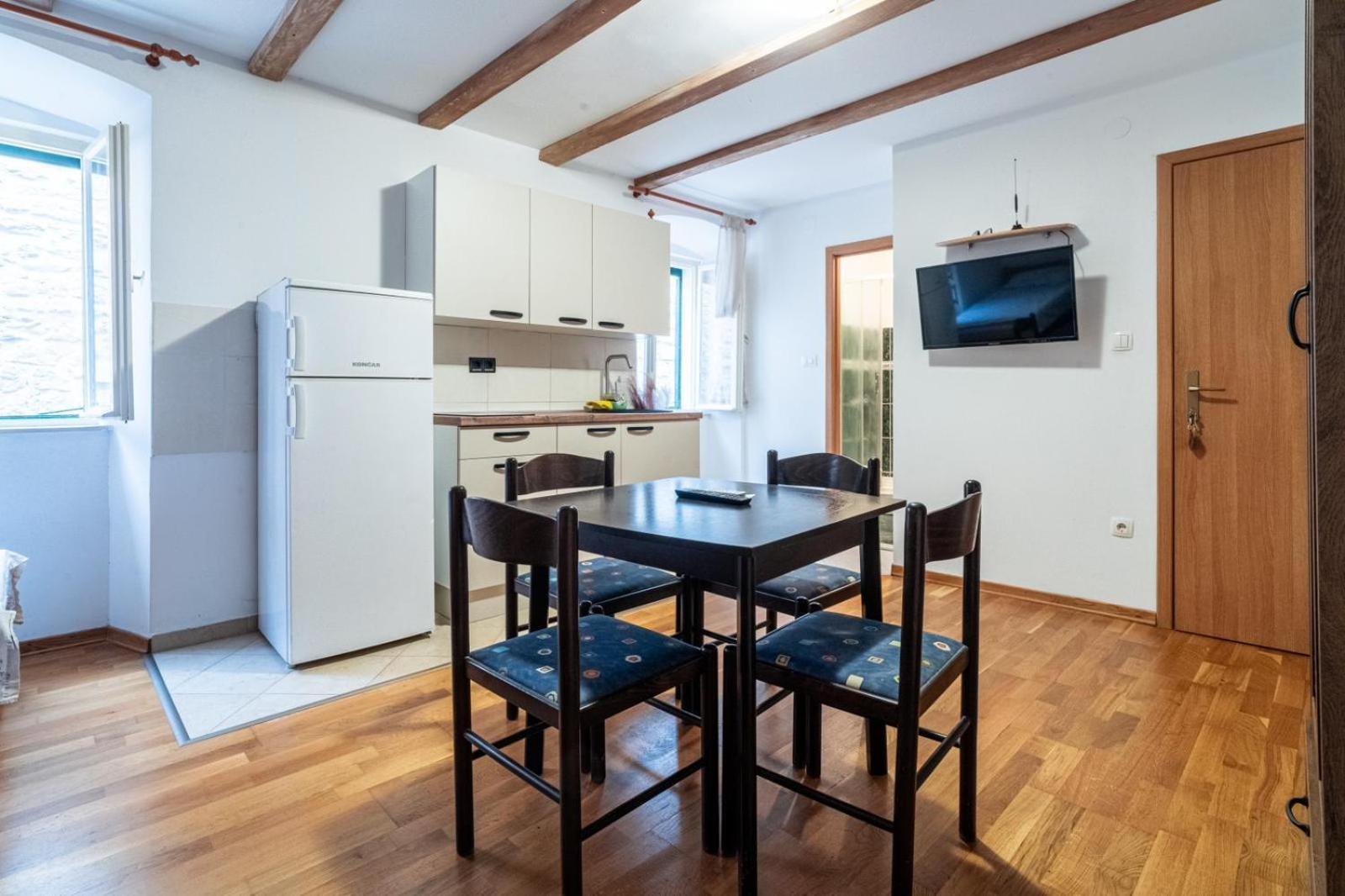 Apartments Loriana Szybenik Zewnętrze zdjęcie