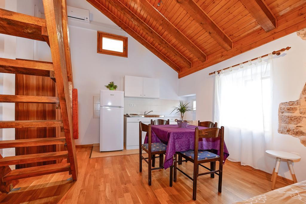 Apartments Loriana Szybenik Zewnętrze zdjęcie